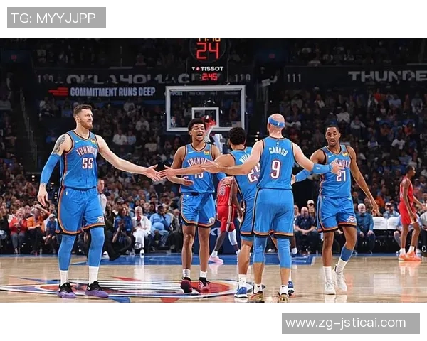 2015年NBA季后赛精彩对决鹈鹕与雷霆的激烈较量回顾与分析 2015年NBA季后赛精彩对决鹈鹕与雷霆的激烈较量回顾与分析